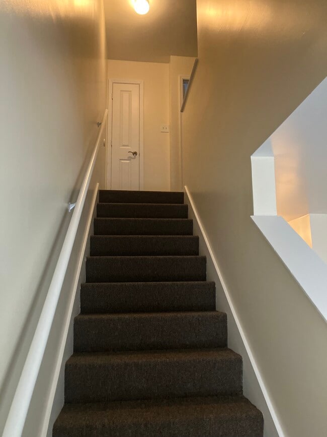 Building Photo - College Hill Apartments