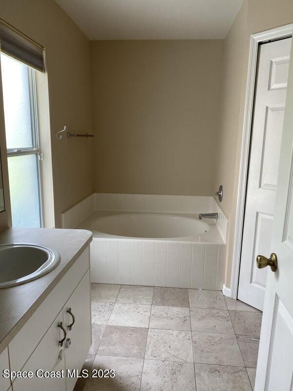 Foto del edificio - 2407 Deercroft Dr