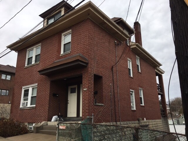 Primary Photo - 2756 Amman St