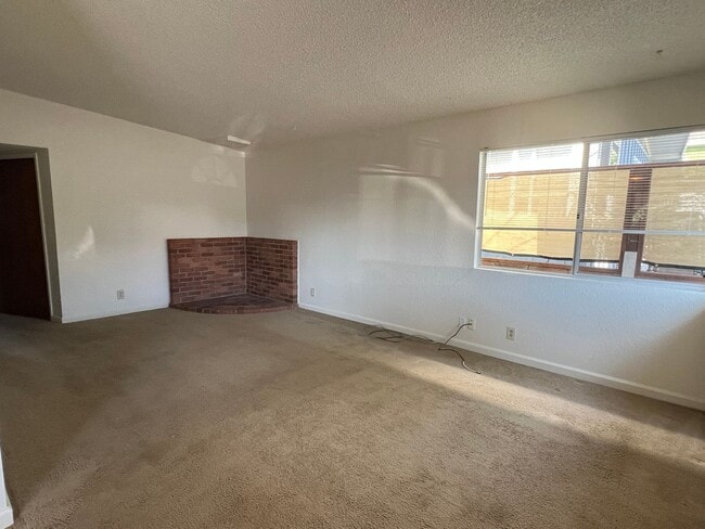 Building Photo - 431 Kodiak St