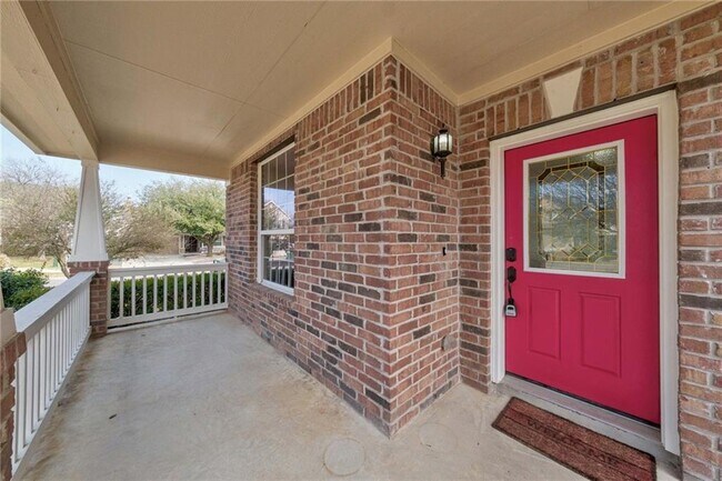 Foto del edificio - 1136 Beechwood Dr