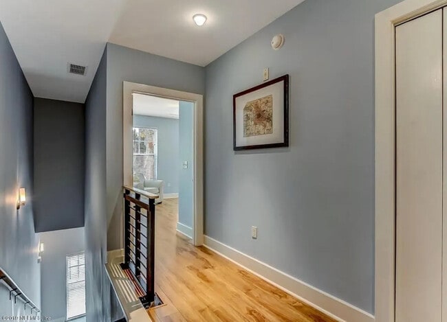 Photo - 1661 Riverside Ave Apartment