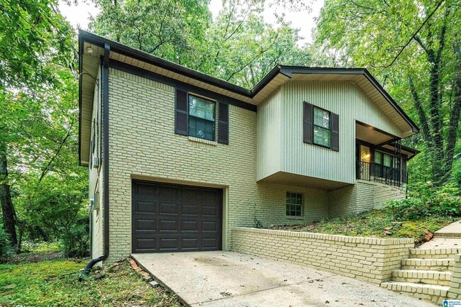 Foto del edificio - 2415 Ormond Dr