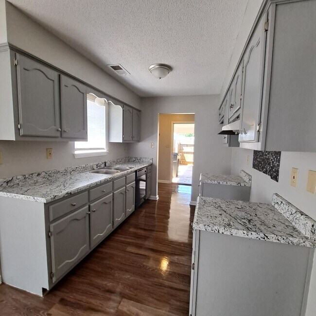 Foto del edificio - 2533 Baxter Cove