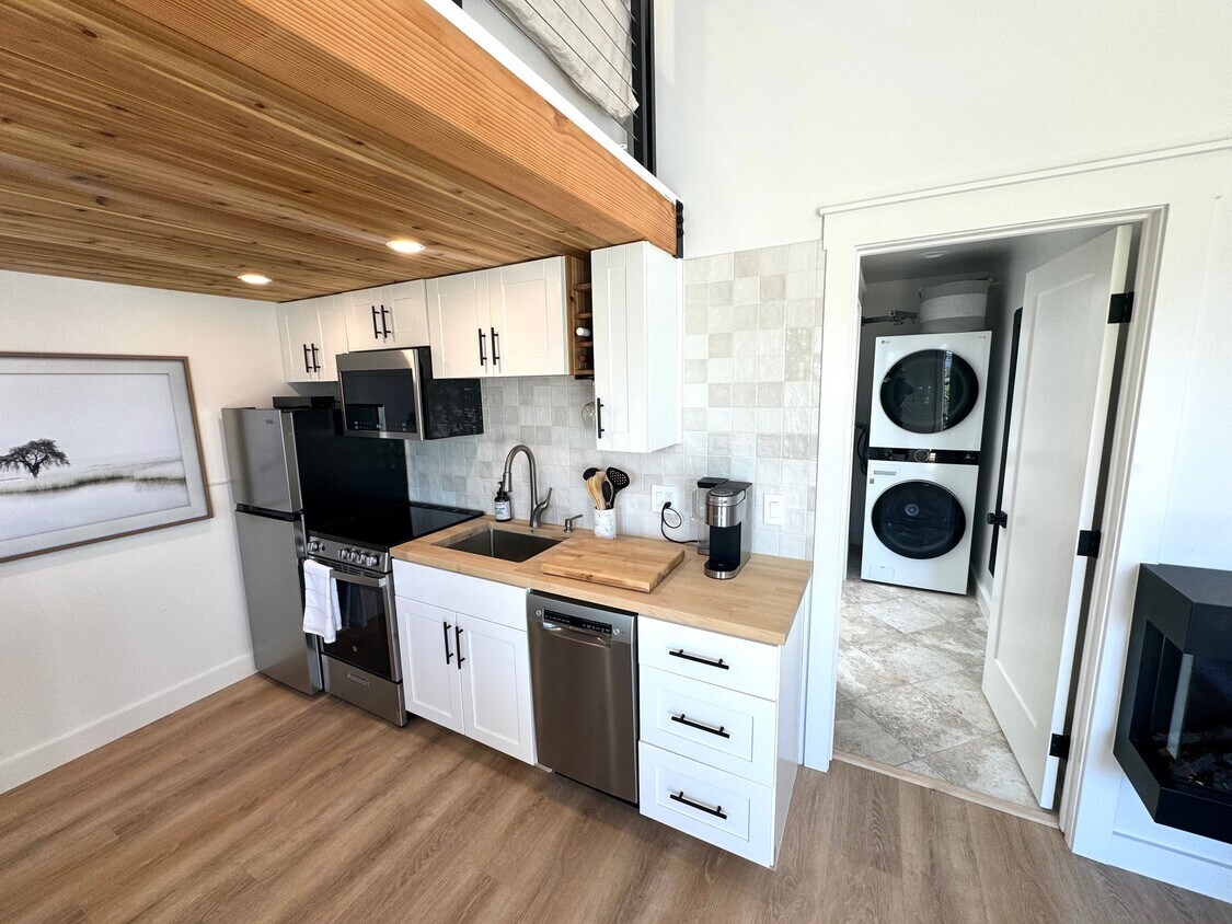 245 Country Hills Ln Unit Furnished Rental, Arroyo Grande, CA 93420