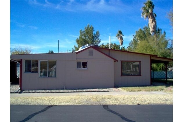 Building Photo - 19081 E Palm Ln