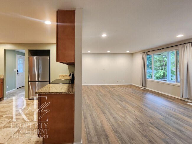 Building Photo - Private Half-Acre Retreat with Creek, Fire Pit & Expansive Bonus Space