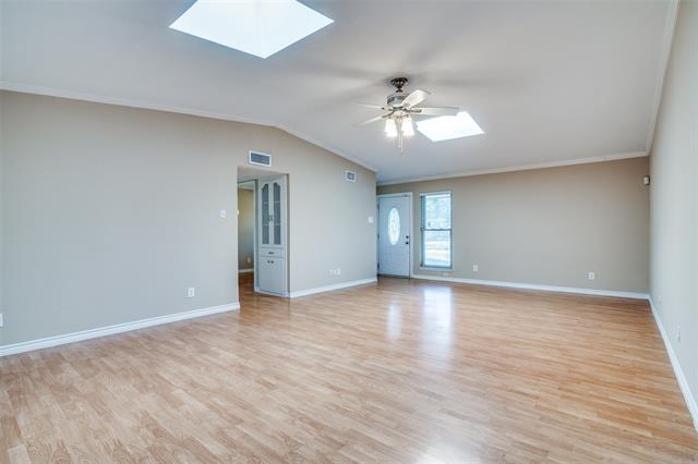 Foto del edificio - 900 Wateka Way