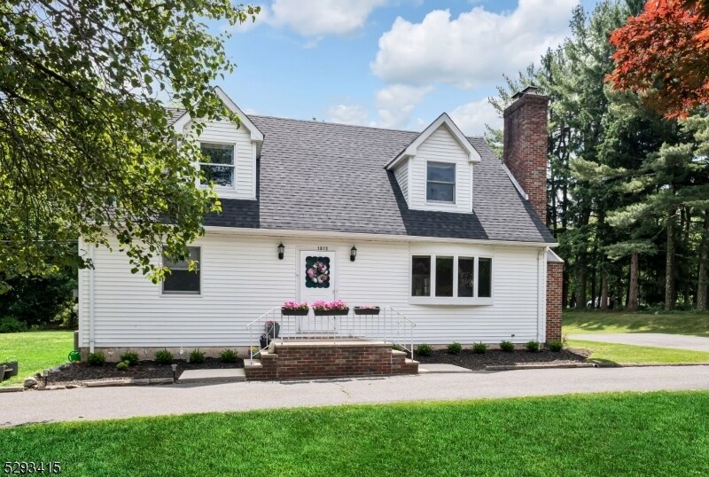 Primary Photo - 1013 Kent Pl