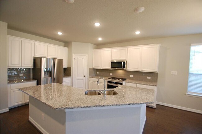 Foto del edificio - 147 Chestnut Run Ct