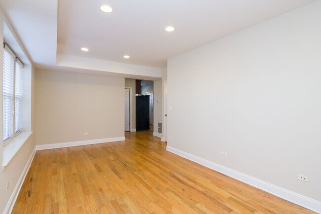 Foto del edificio - 6501 N Claremont Ave