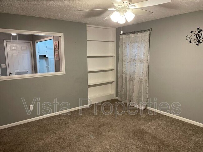 Building Photo - 6804 Lake Elkhorn Ct