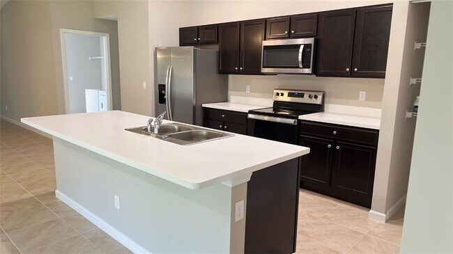 Building Photo - 1755 SW Cannon Ave