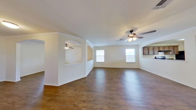 Foto del edificio - 411 Quail Hollow Dr