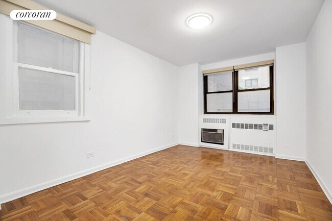 Foto del edificio - 315 E 72nd St