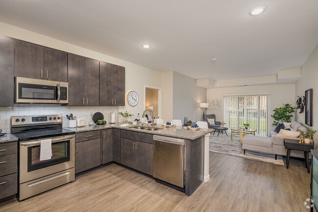 2BR,2BA - Kitchen - Quest
