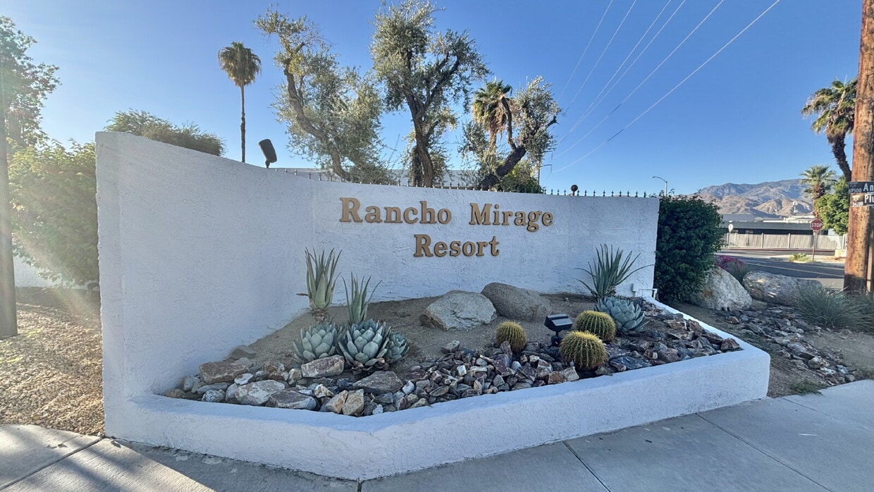 Primary Photo - Rm Resort, Rancho Mirage 3 Bedrooms, 3 Bat...