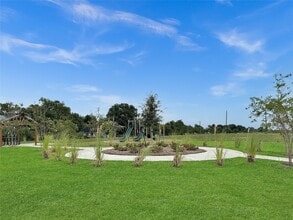 Building Photo - 12915 Shells Ln