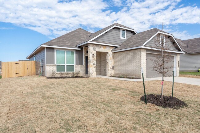 Building Photo - Pre-Leasing for Mid-July – Lake Pointe Cro...