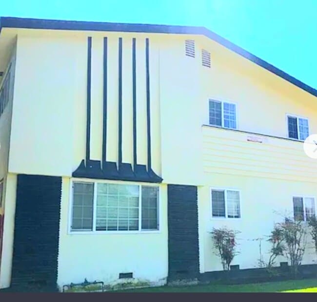 Building Photo - 12006 Lamanda St