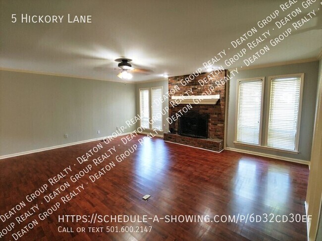 Foto del edificio - 5 Hickory Ln