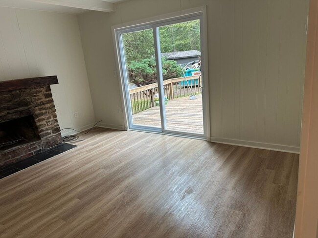 Building Photo - Newly Renovated 2-Bedroom 1 Bath-  Retreat on 12 Secluded Acres with Trails in Kintnersville!