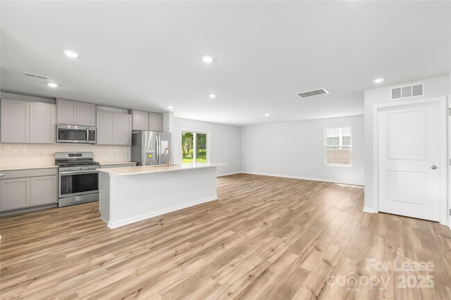 Foto del edificio - 10132 Chatham Run Ln