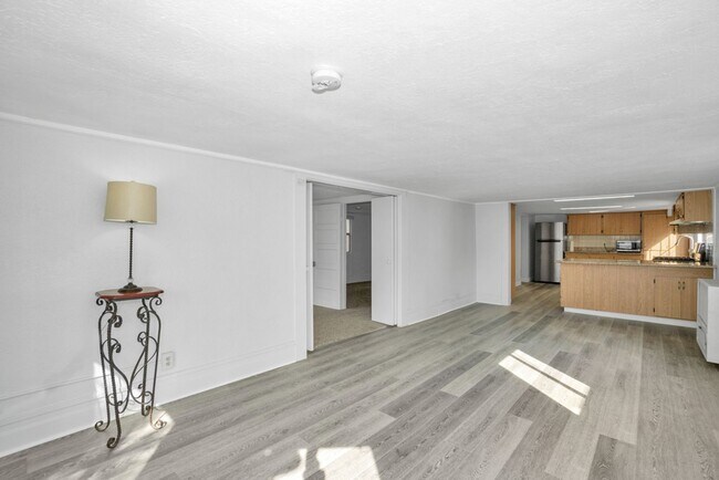 Foto del edificio - 531 Taylor Ave