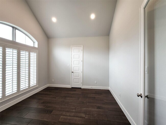 Foto del edificio - 18935 Rosewood Terrace Dr