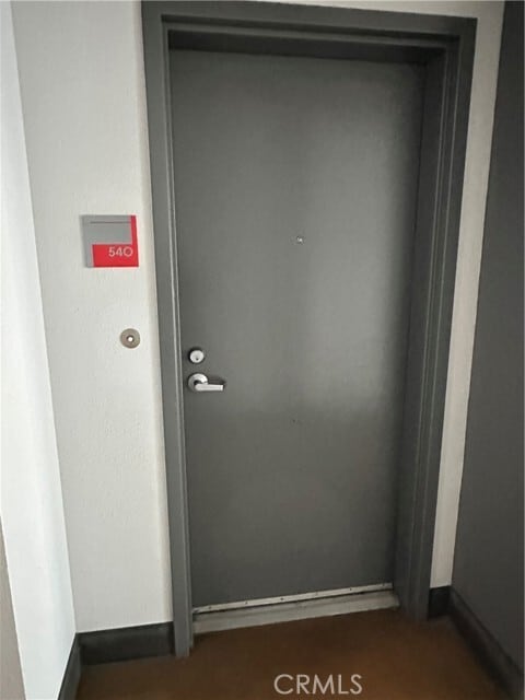 Foto del edificio - 645 W 9th St