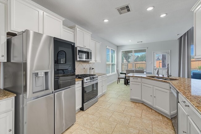 Building Photo - 4203 Bergamo Shores Dr