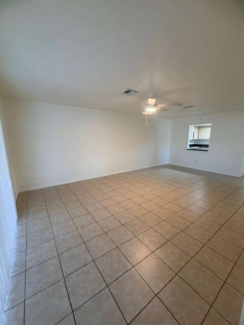 Sala de estar/Comedor - Gemini Apartments