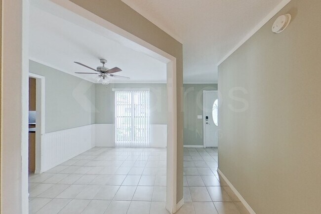 Foto del edificio - 308 Wildwood Dr