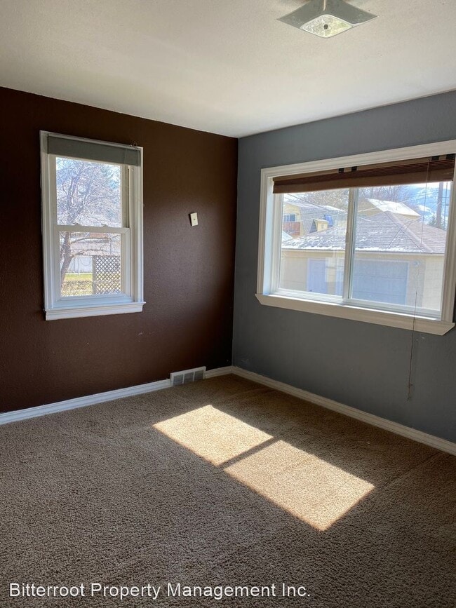 Building Photo - 3 br, 2 bath House - 1525 South 7th W