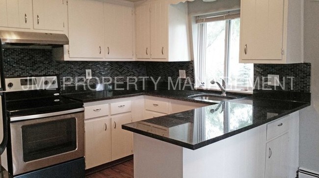 Foto del edificio - 2151 Decker Rd
