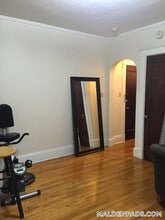 Building Photo - 349 Pleasant St