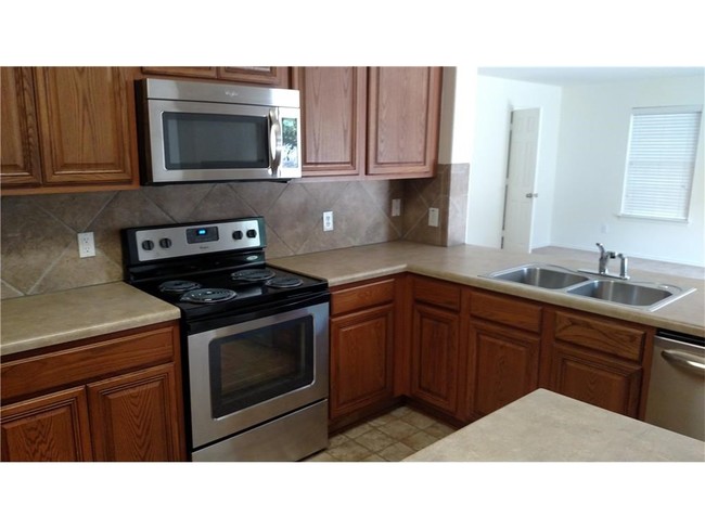 Building Photo - 11309 Chatam Berry Ln