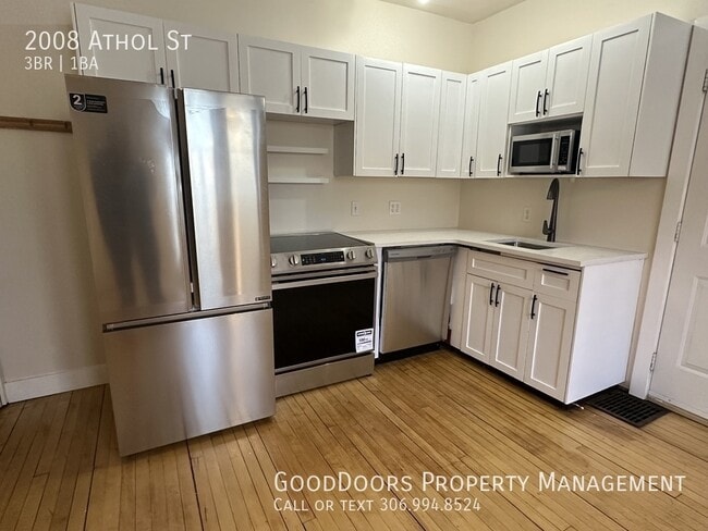 Building Photo - 2008 Athol St