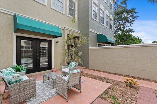 Foto del edificio - 1427 Harbour Walk Dr