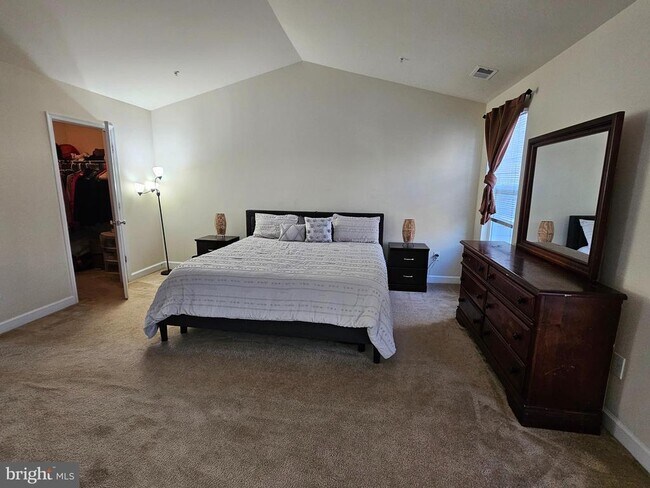 Foto del edificio - 712 Pin Oak Ct