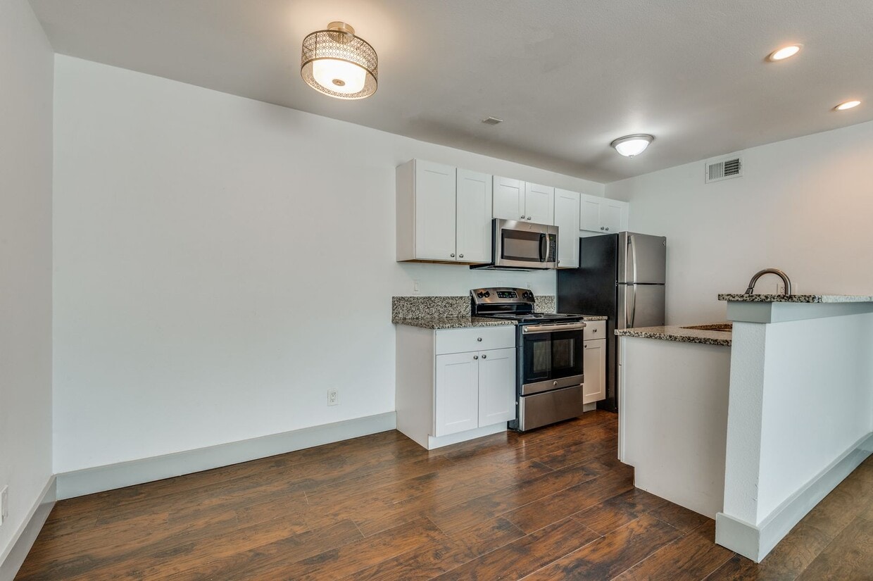 Foto principal - 4633 Fairmount St