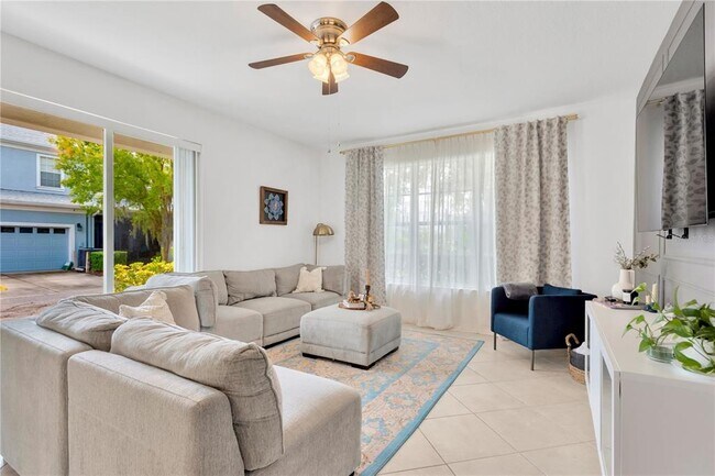 Building Photo - 8307 Manor Club Cir