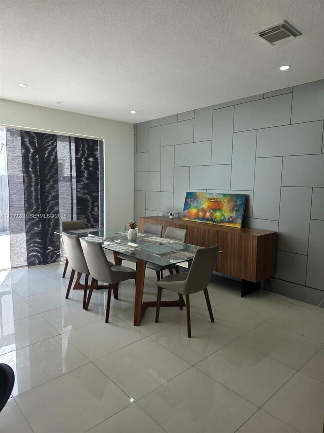 Foto del edificio - 7841 NW 116 Pl