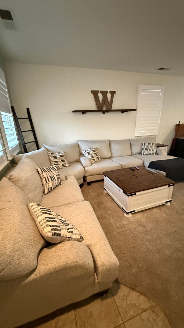 Building Photo - 9220 Antonon Ct