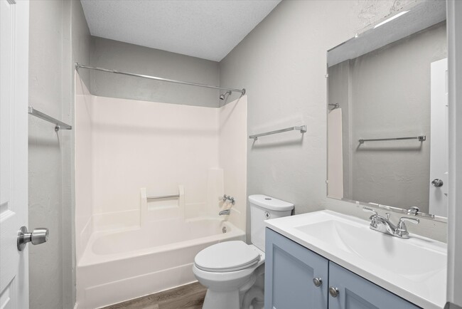 Building Photo - 435 M St