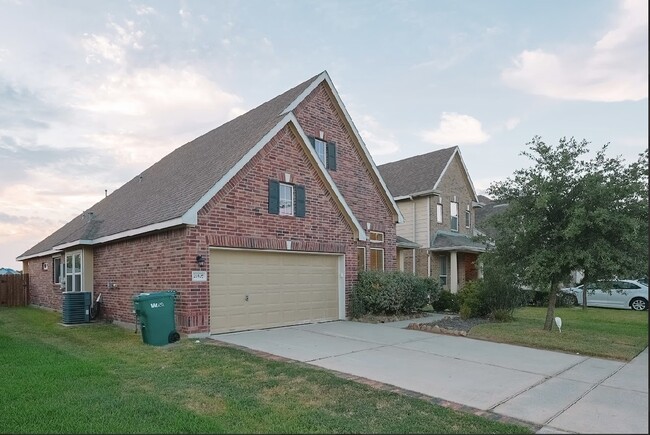 Building Photo - 21507 Rainfall Park Dr