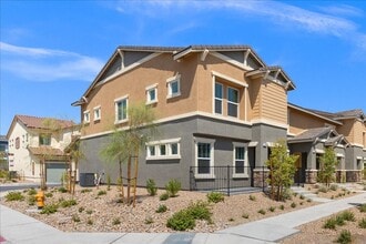 Building Photo - 900 Rosy Starling St