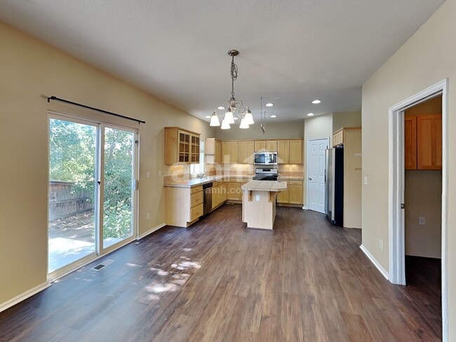 Foto del edificio - 20930 E 42nd Ave