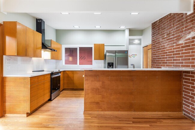 Photo - 16818 SE 2nd Pl House