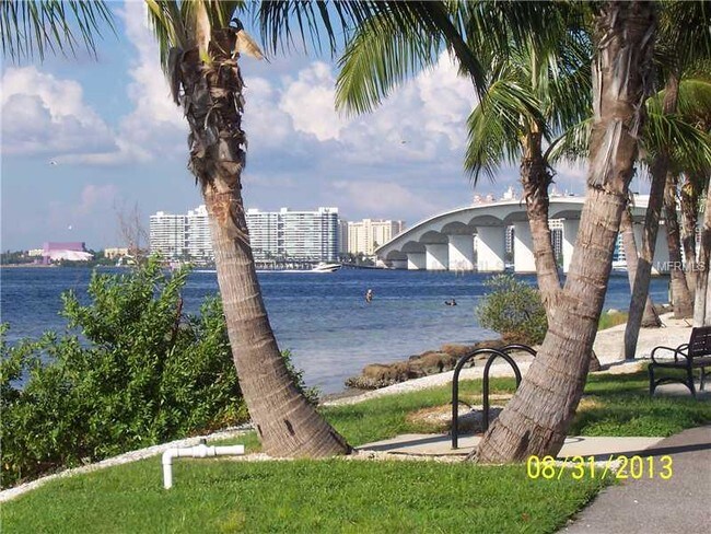 Foto del edificio - 129 Seagull Ln